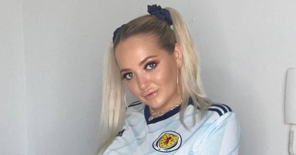 England V Scotland Rangersmad Porn Star Lana Wolf Flashes Cars Before