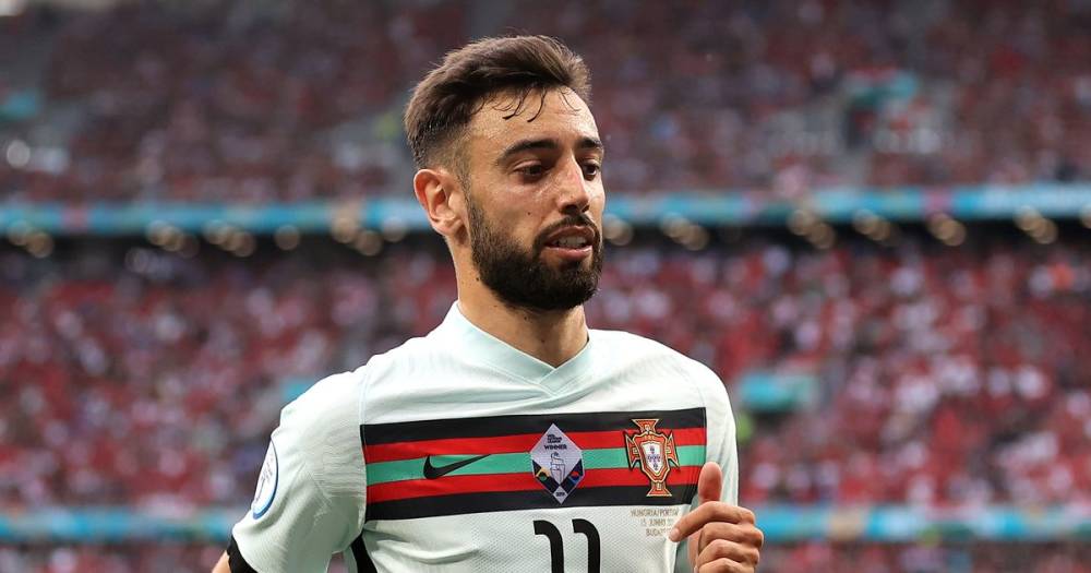 Arsenal favourite Lee Dixon takes swipe at Bruno Fernandes ...